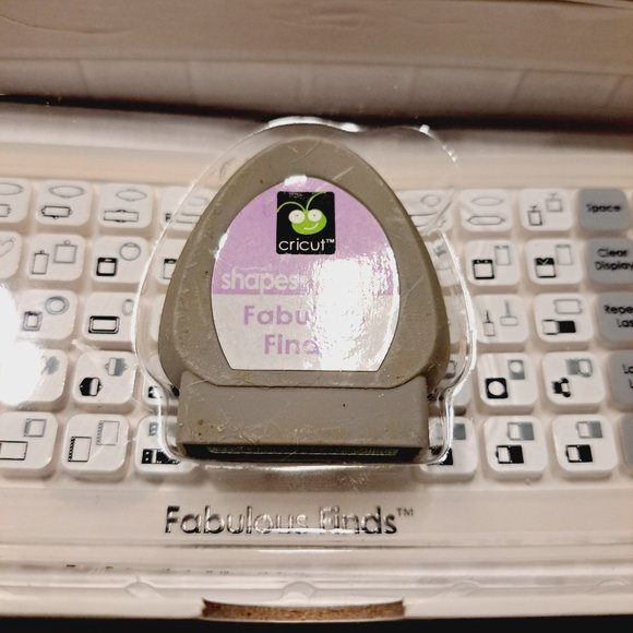 Cricut Fabulous Finds Cricut Die Cut - Picture 2 of 9